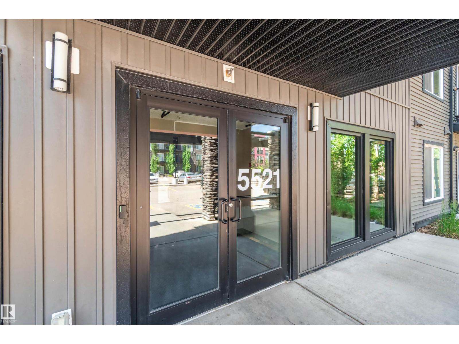 #318 5521 7 AV SW - 31