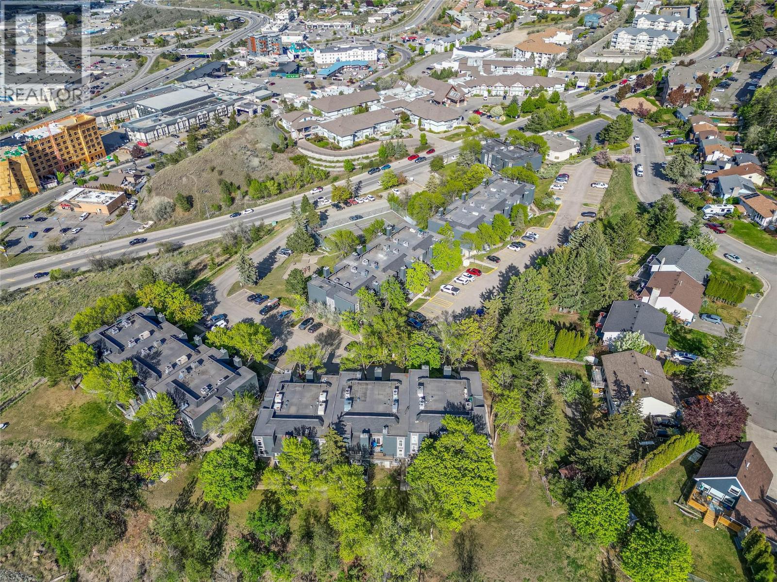 #38 1221 HUGH ALLAN Drive - 26