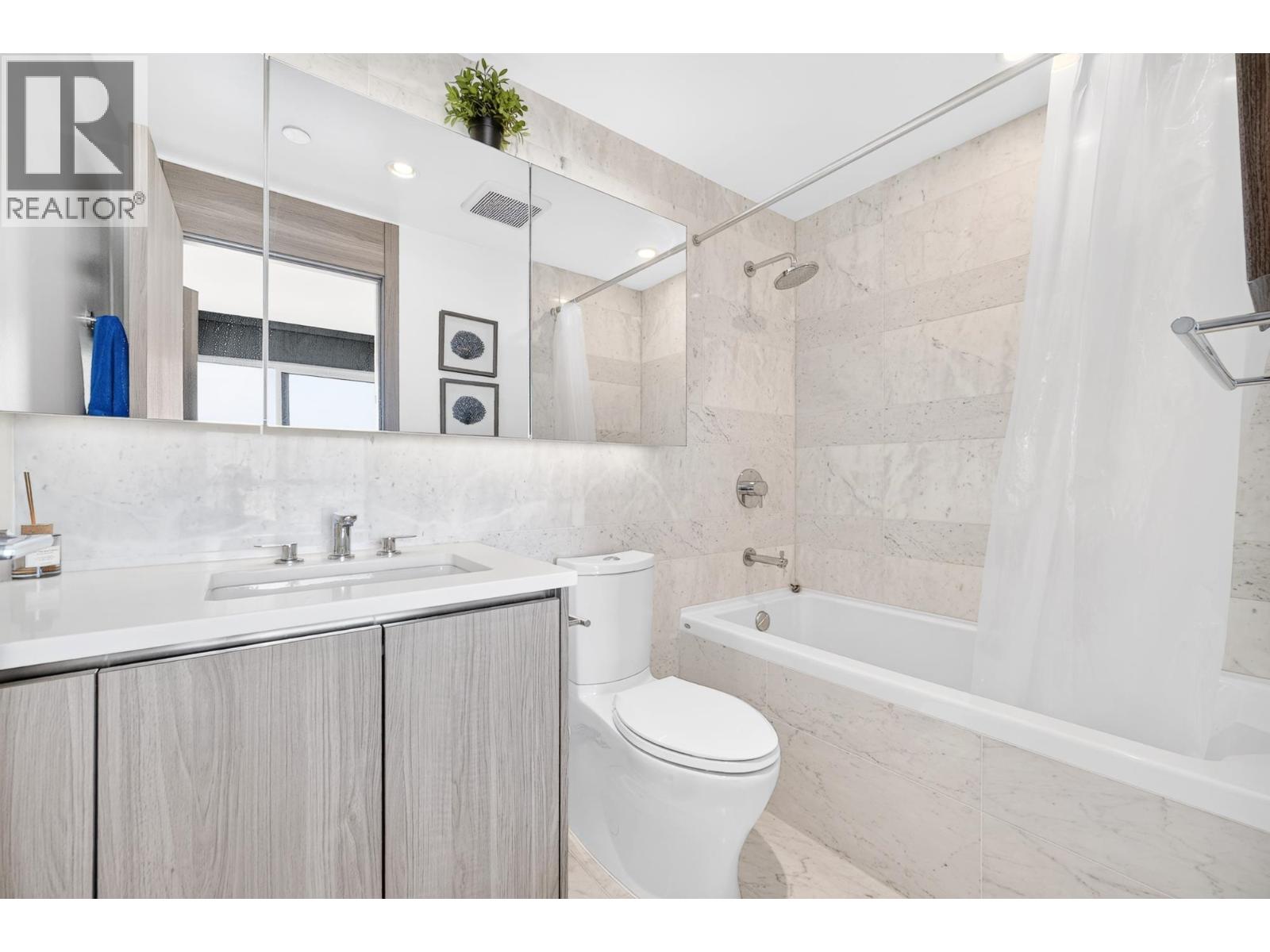 3008 4730 LOUGHEED HIGHWAY, Burnaby