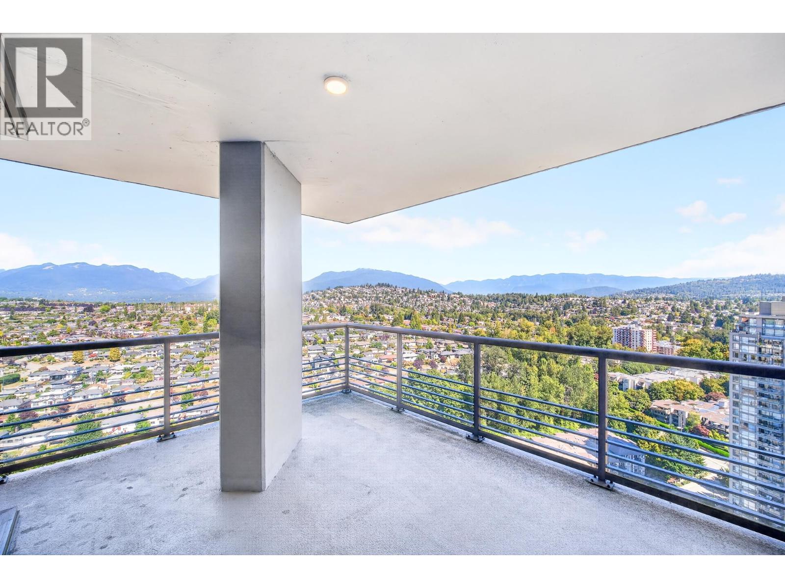 3008 4730 LOUGHEED HIGHWAY, Burnaby