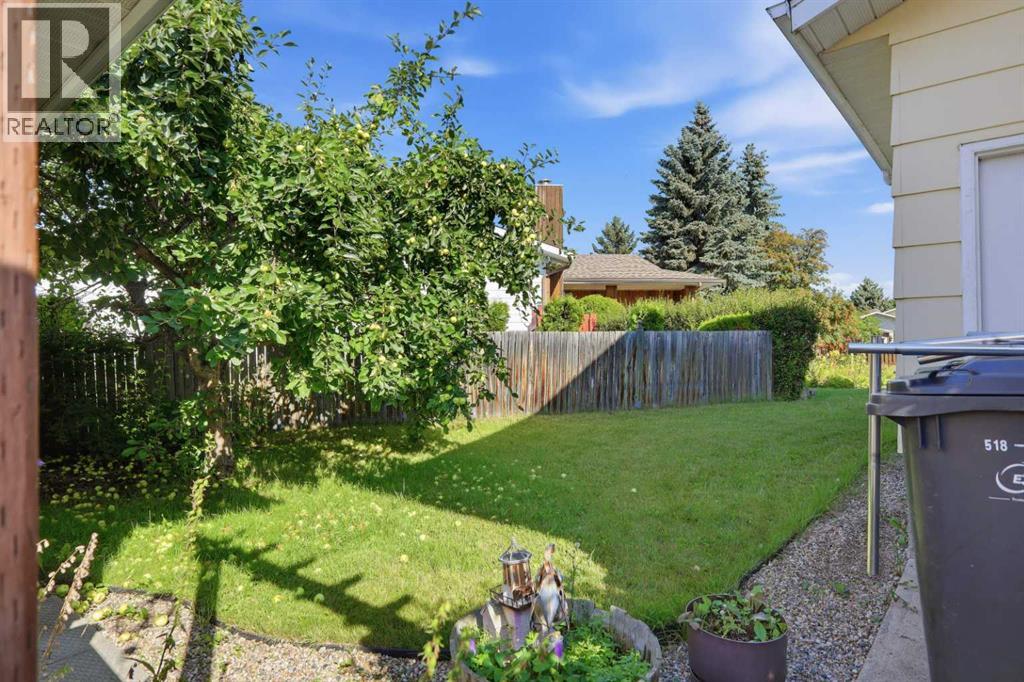 Listing photo – 5915 58 Avenue, Ponoka