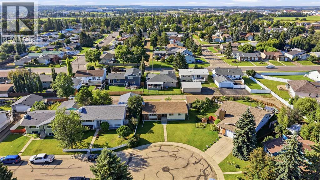 Listing photo – 5915 58 Avenue, Ponoka