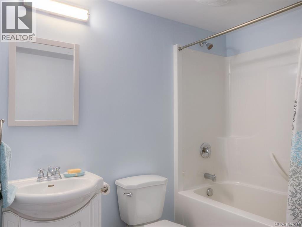 80 Kerr St - 34