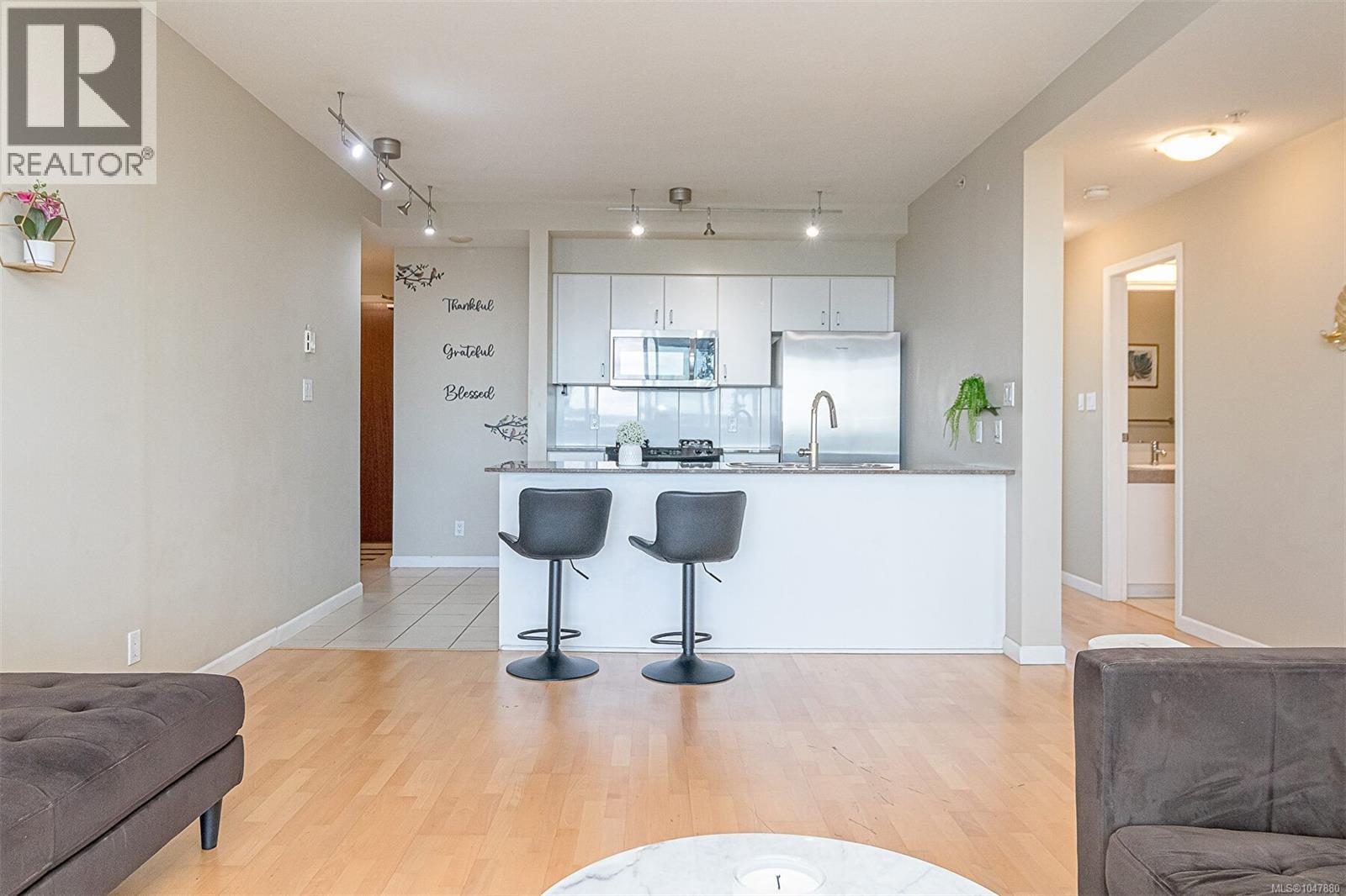 #816 160 Wilson St - 12