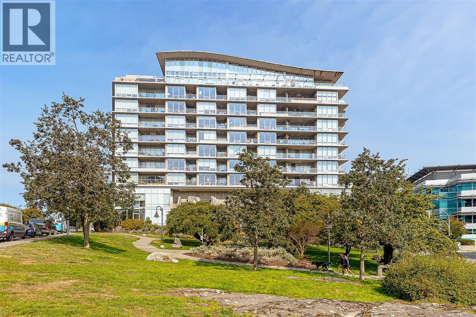 #816 160 Wilson St - 2