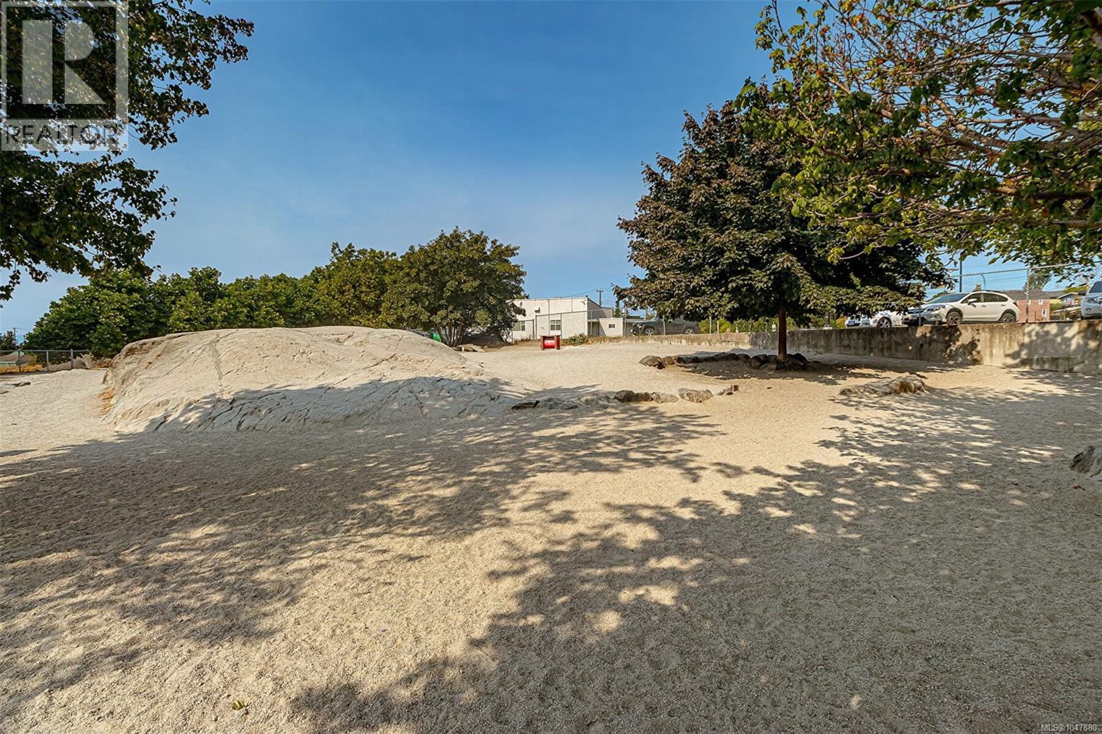 #816 160 Wilson St - 48