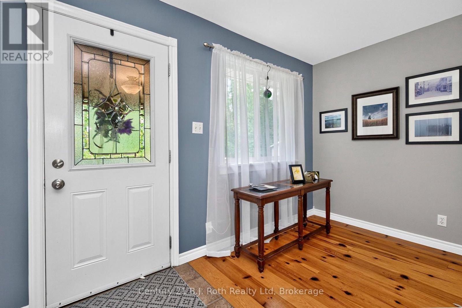 24 CRESCENT DRIVE - Image 7