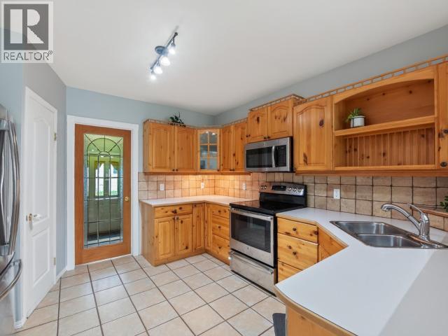 27 12TH AVENUE - Image 10