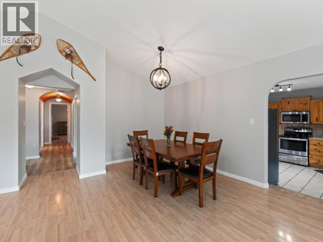 27 12TH AVENUE - Image 17