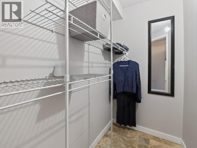 27 12TH AVENUE - Image 31