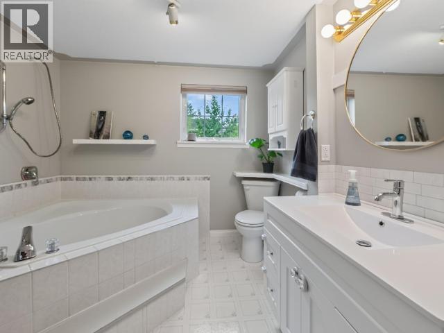 27 12TH AVENUE - 33