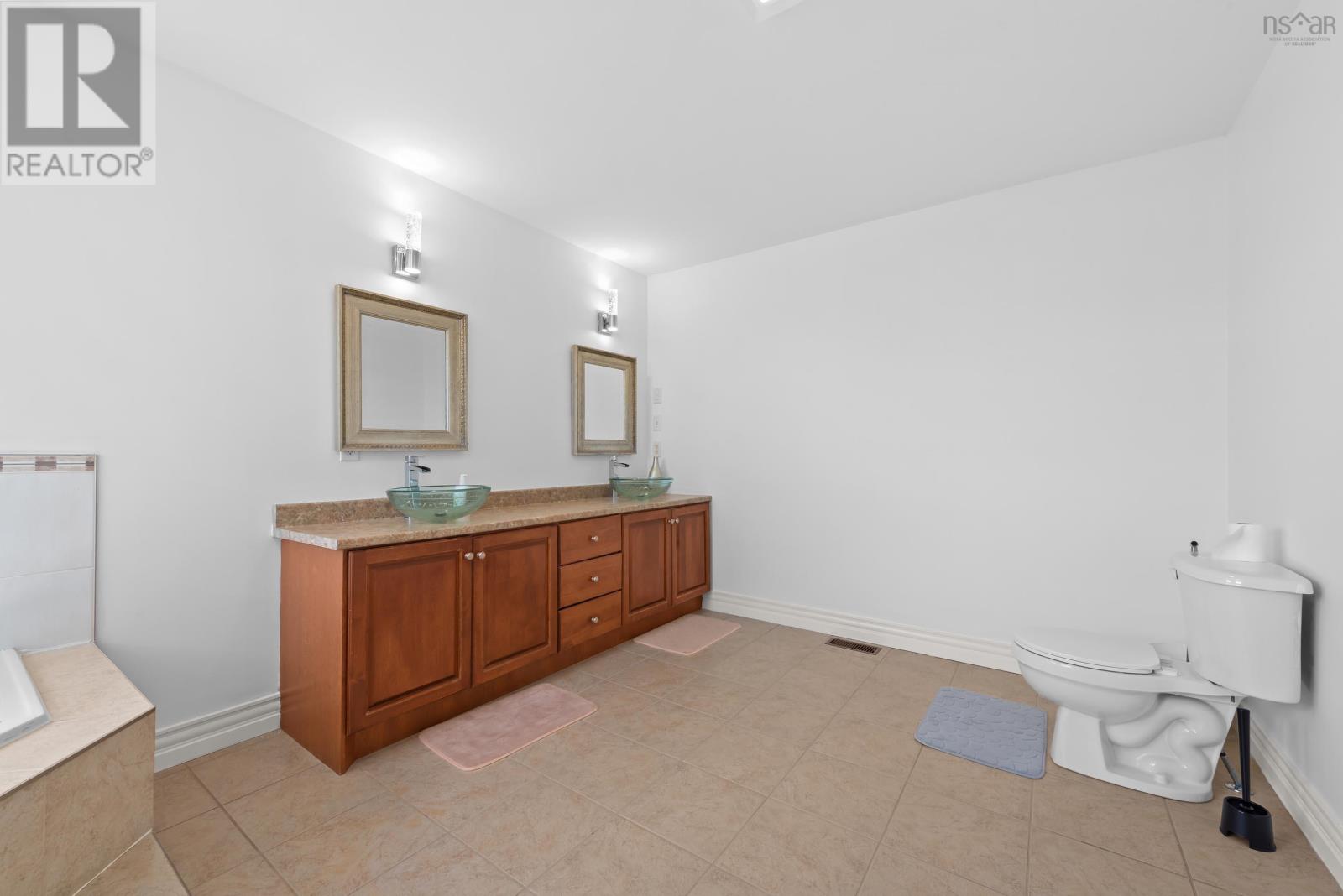 31 Transom Drive - 24
