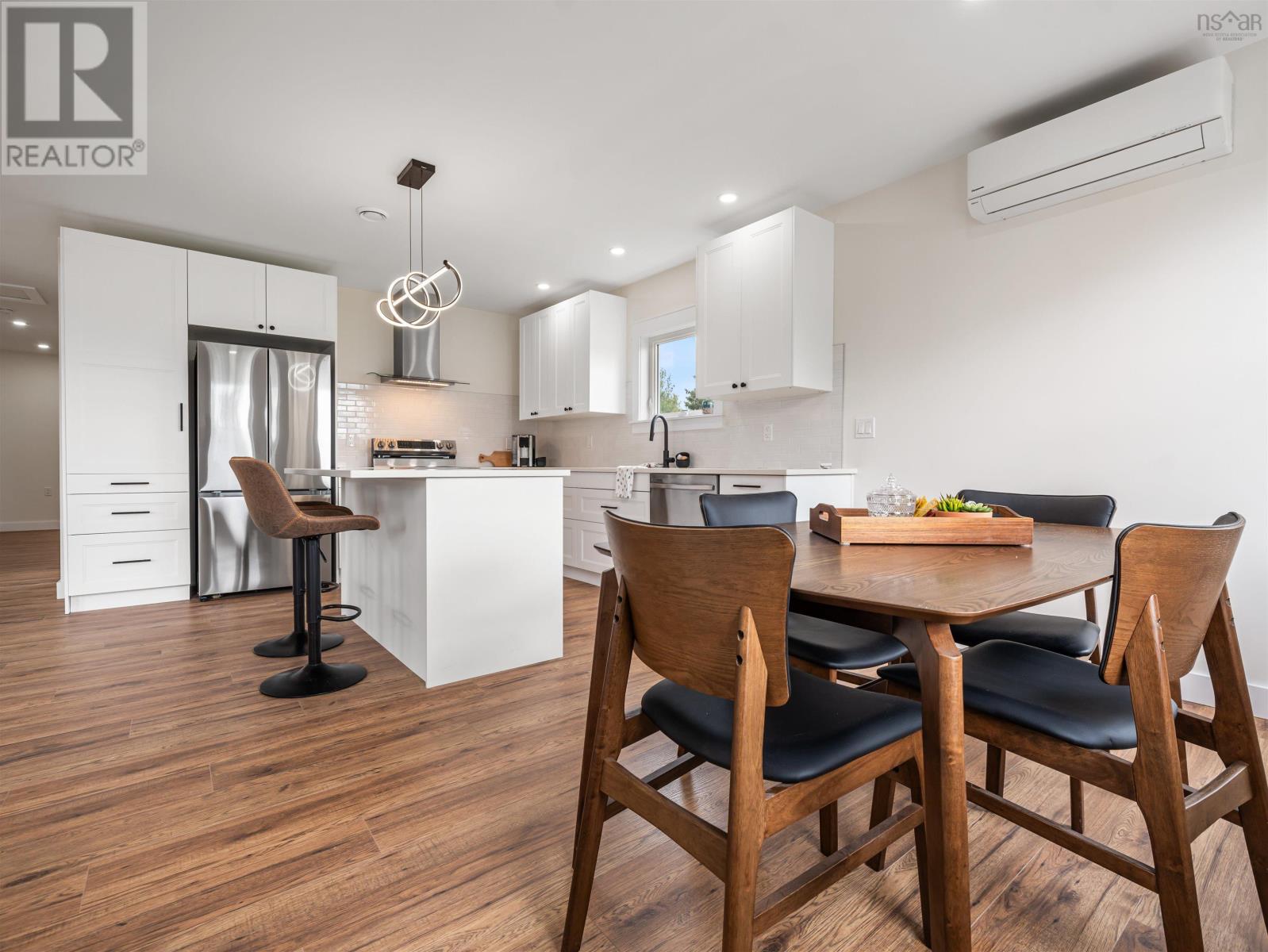 164 Oak Street - 3