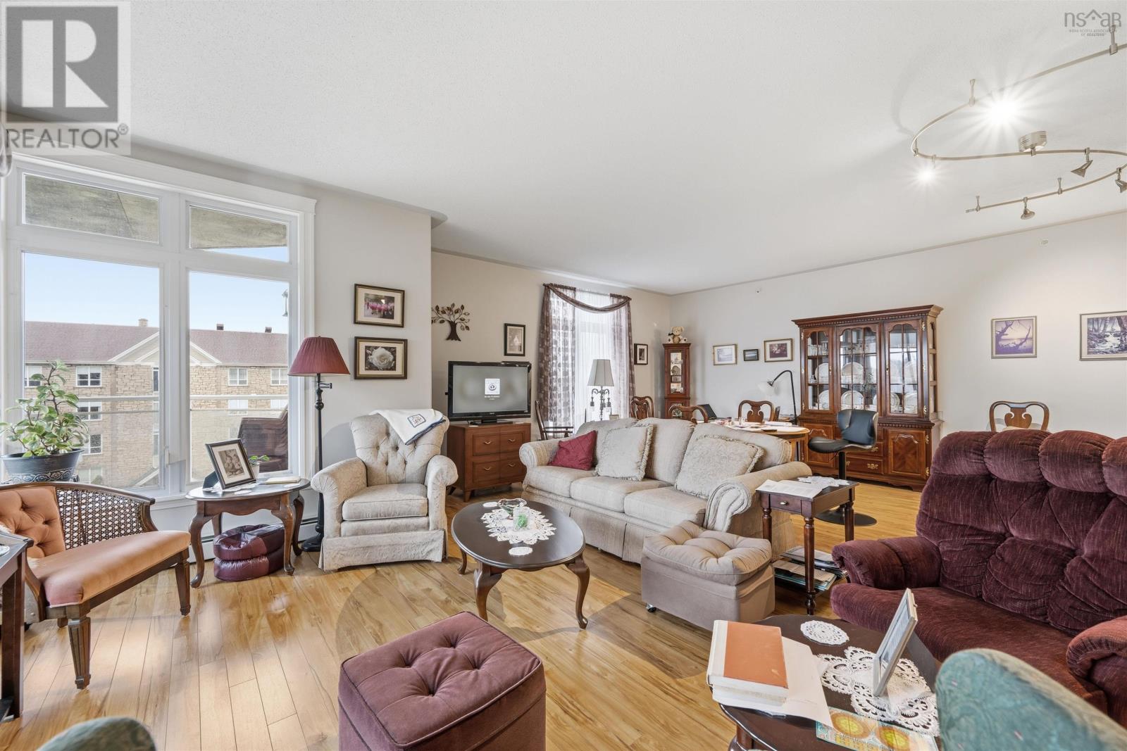 Property 22 of 37 of 410 202 Walter Havil Drive