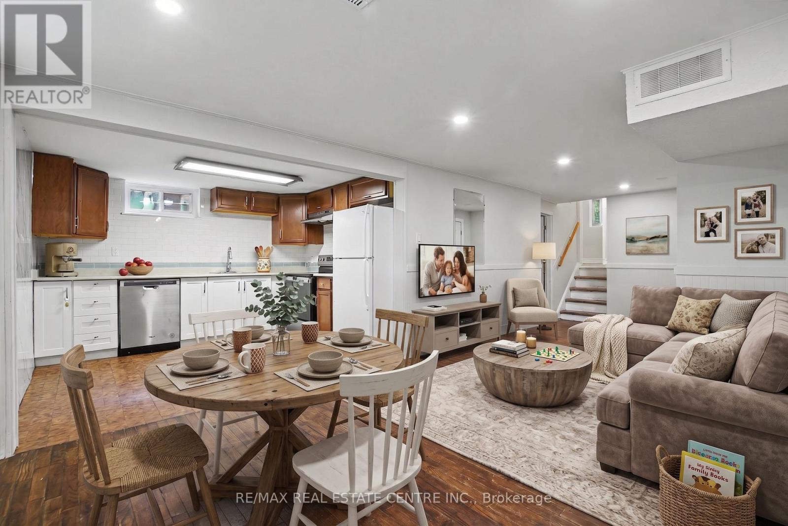 46 NORTHWOOD DRIVE - 40