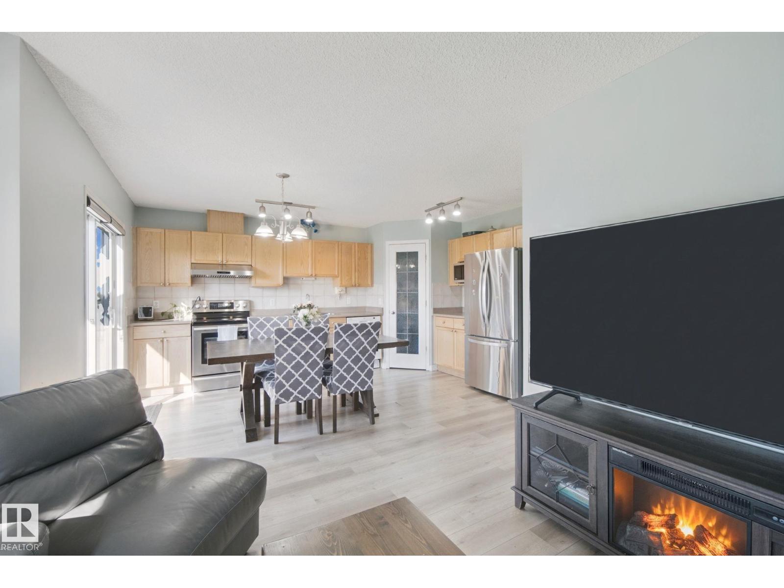 15730 141 ST NW - 16