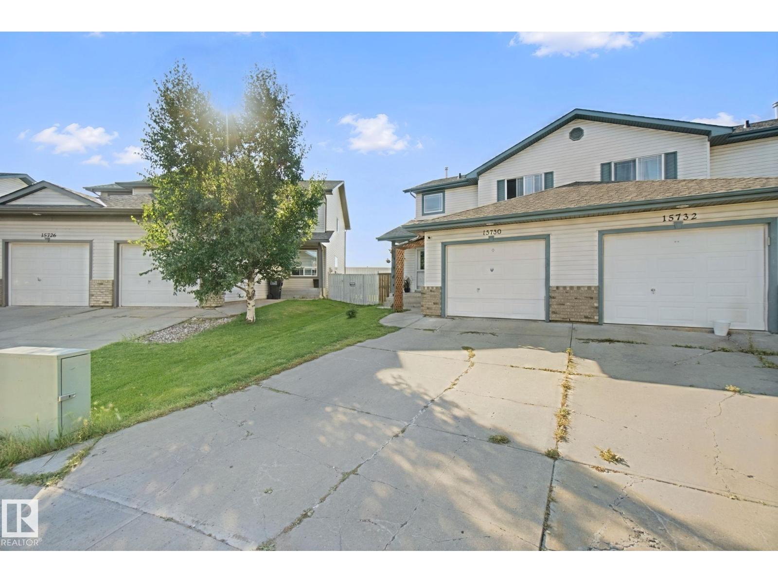 15730 141 ST NW, Carlton, Edmonton photo 2