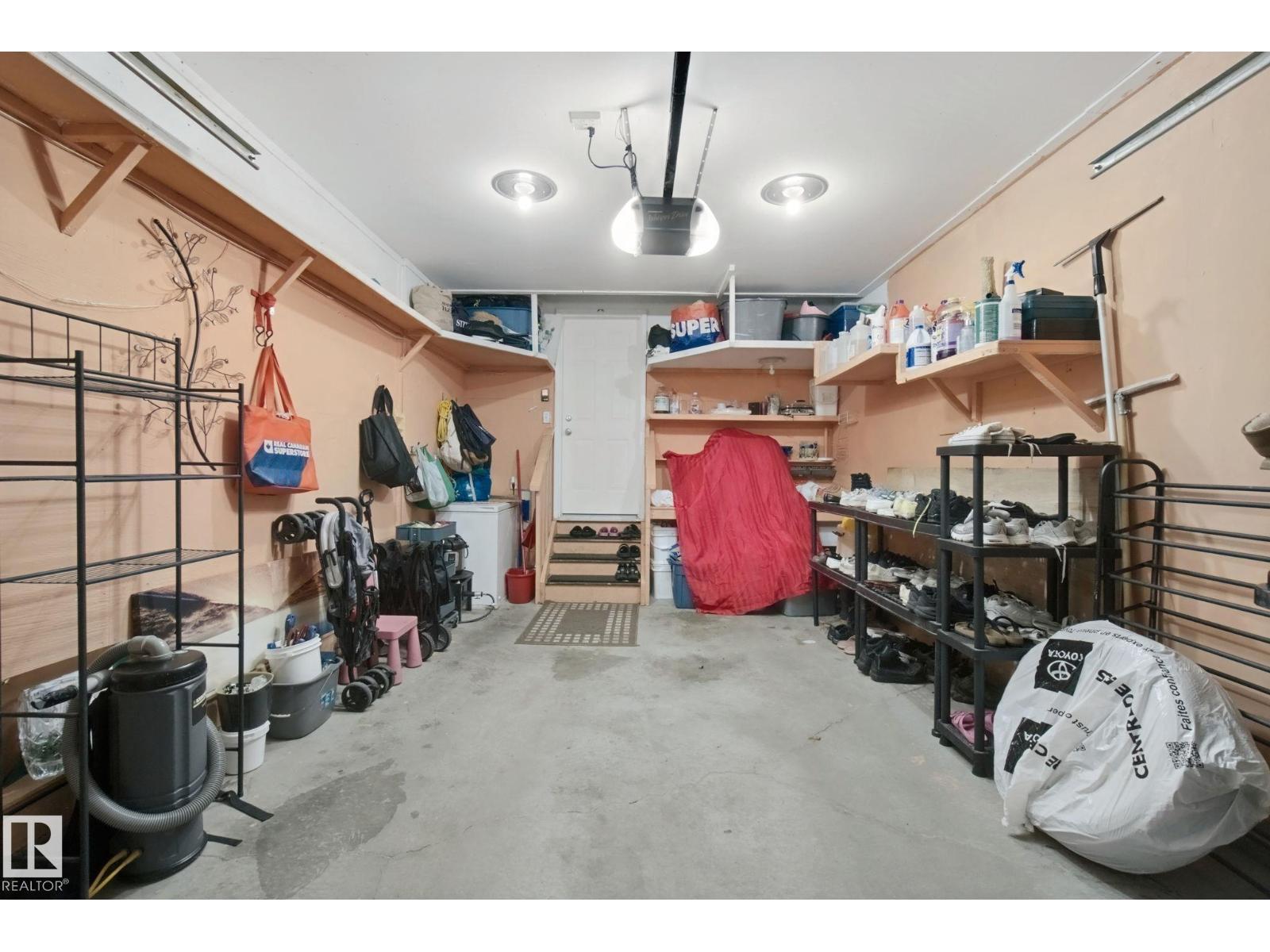 15730 141 ST NW - 39