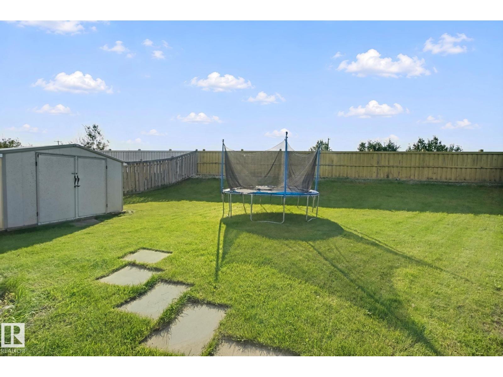 15730 141 ST NW - 41