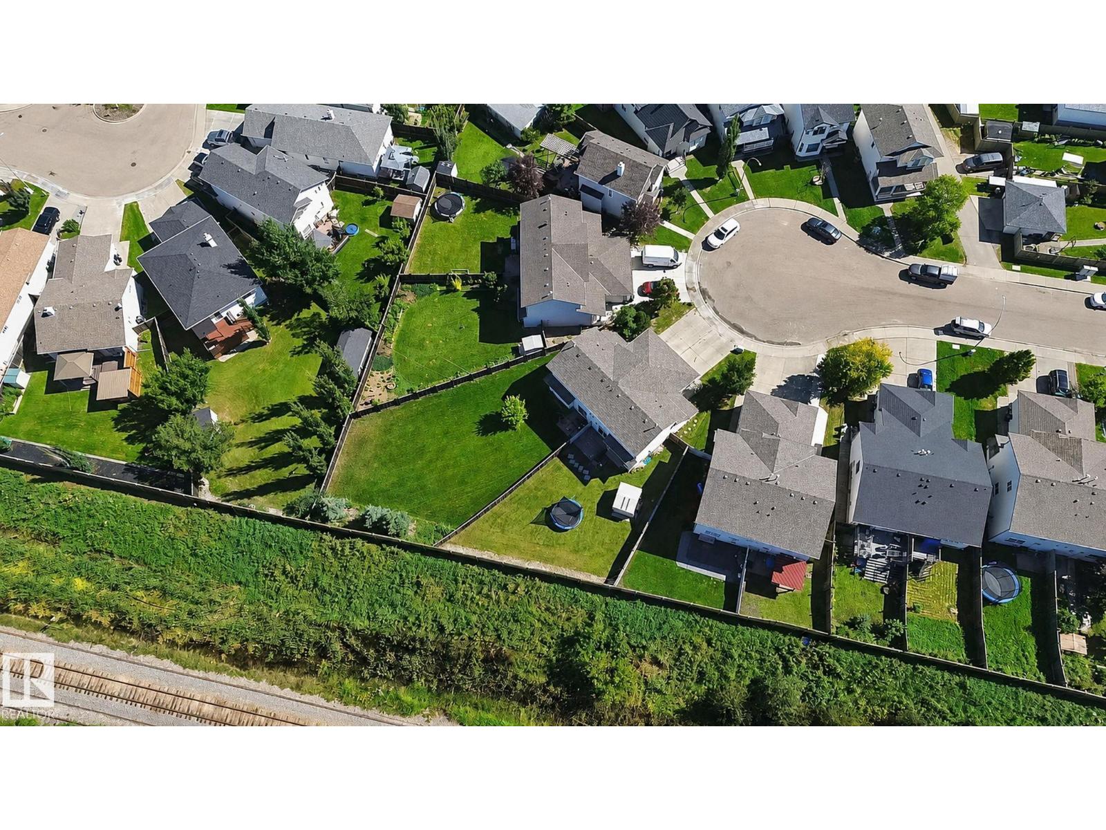 15730 141 ST NW - 48