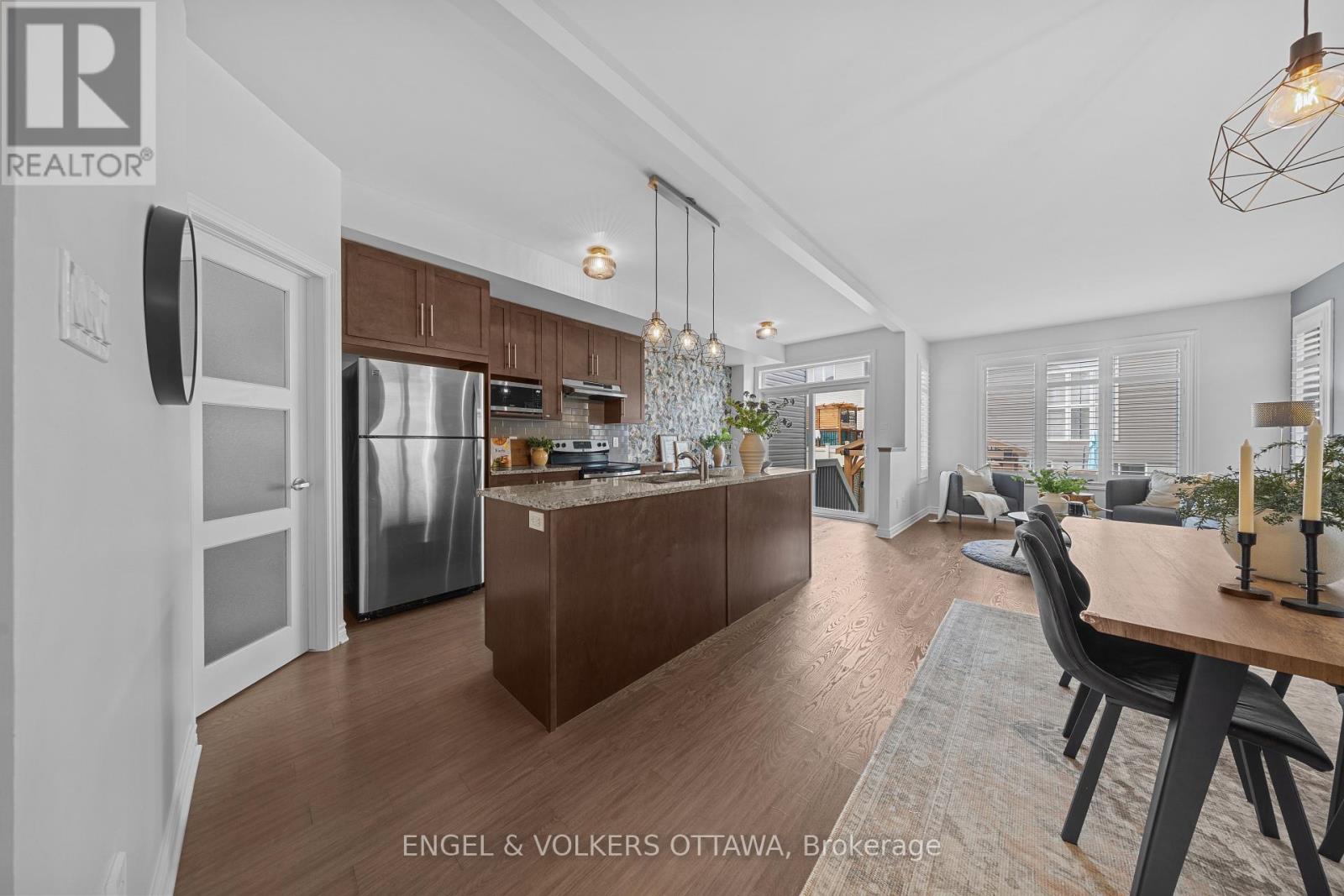 825 LOOSESTRIFE WAY - Image 9