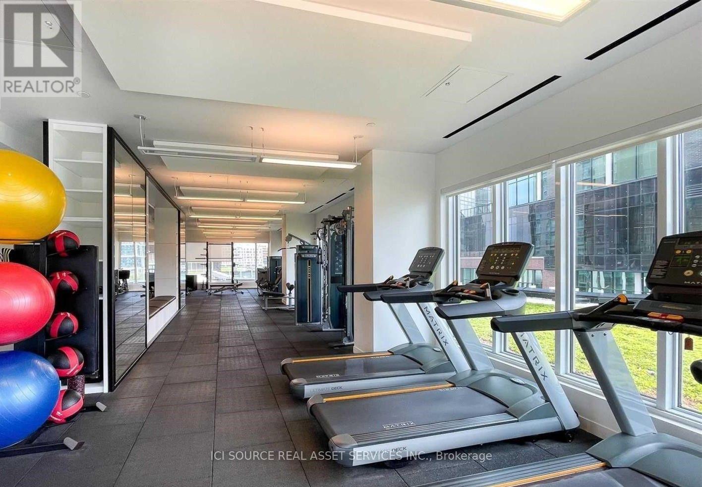 #4005 15 LOWER JARVIS STREET - Image 32