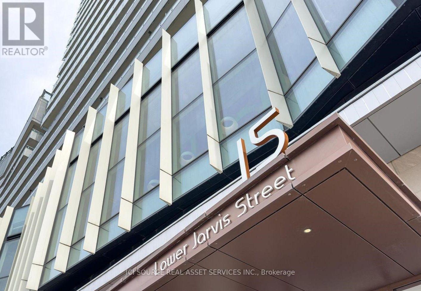 #4005 15 LOWER JARVIS STREET - 36