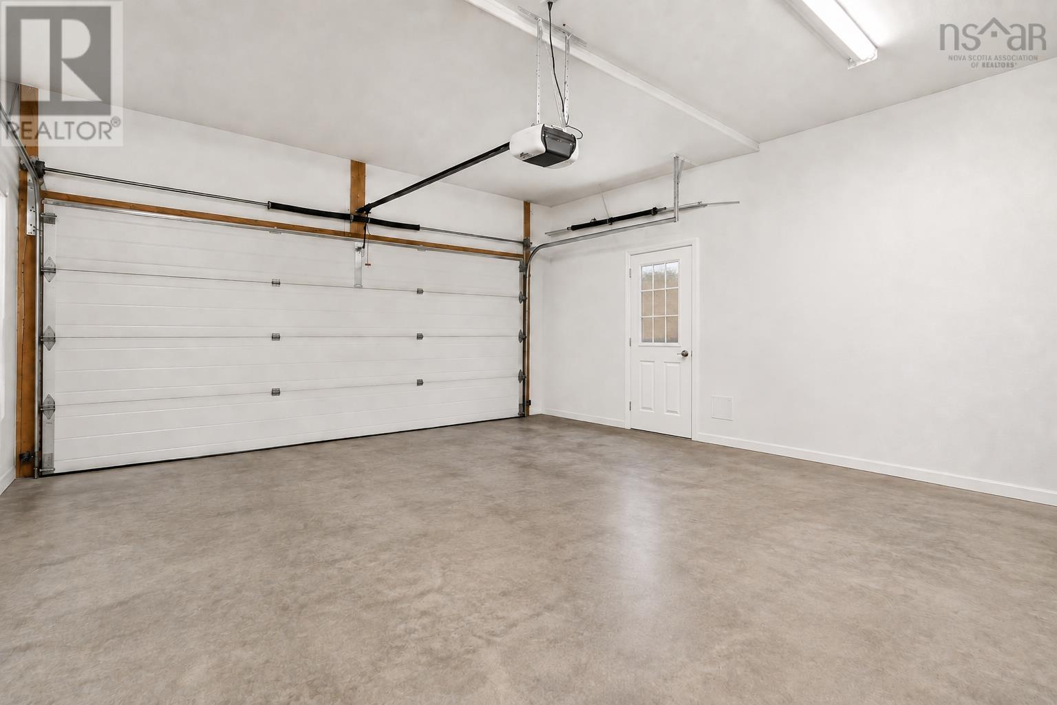 110 Gleneagles Drive - Image 31