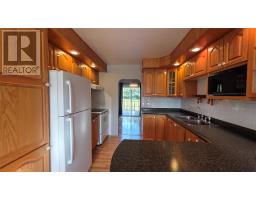 102 Rink Road thumbnail 19