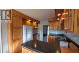 102 Rink Road thumbnail 18