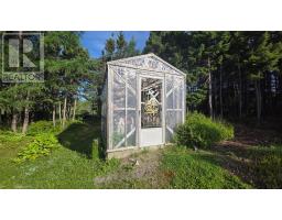 102 Rink Road thumbnail 9