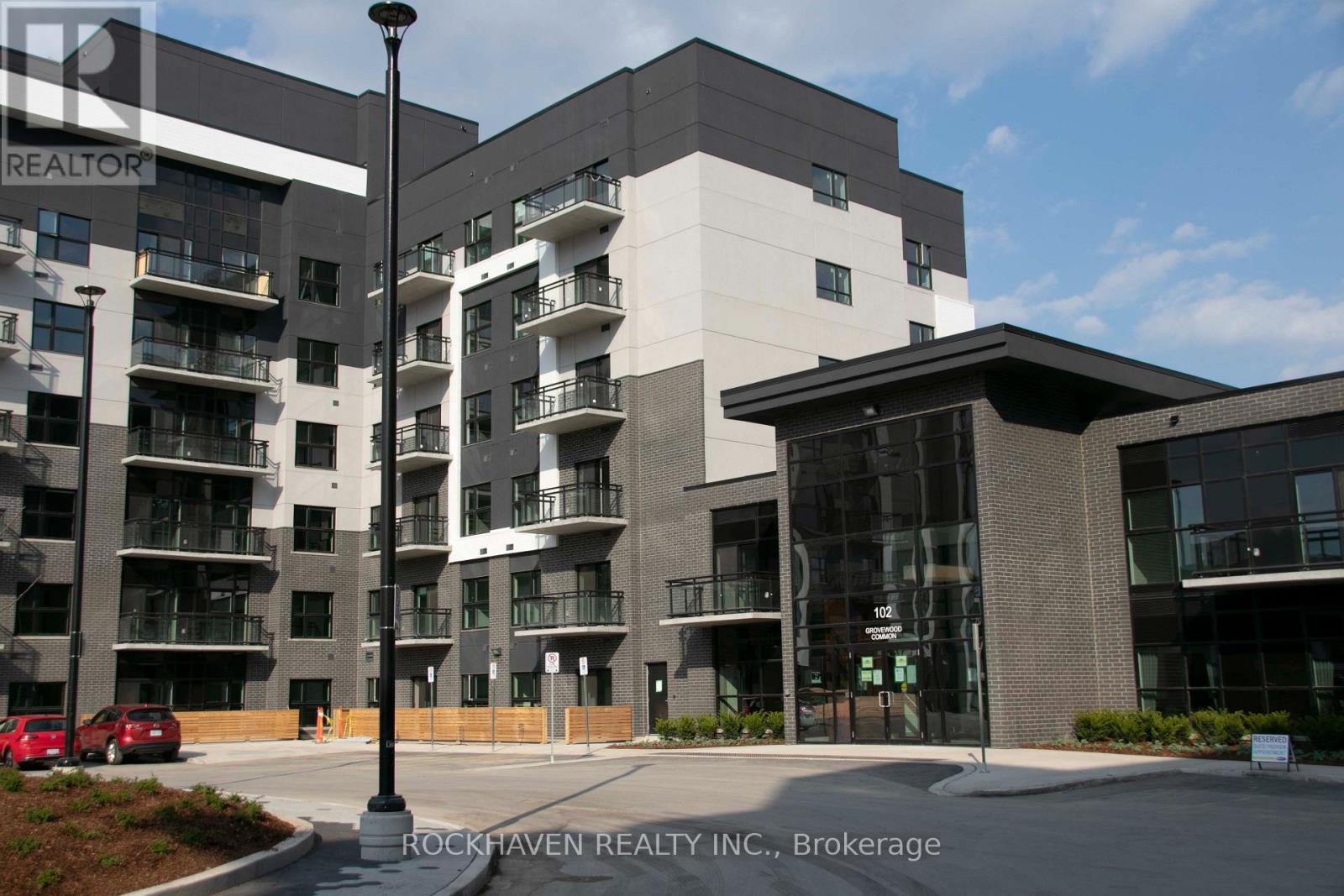 Photo of 102 Grovewood Common
