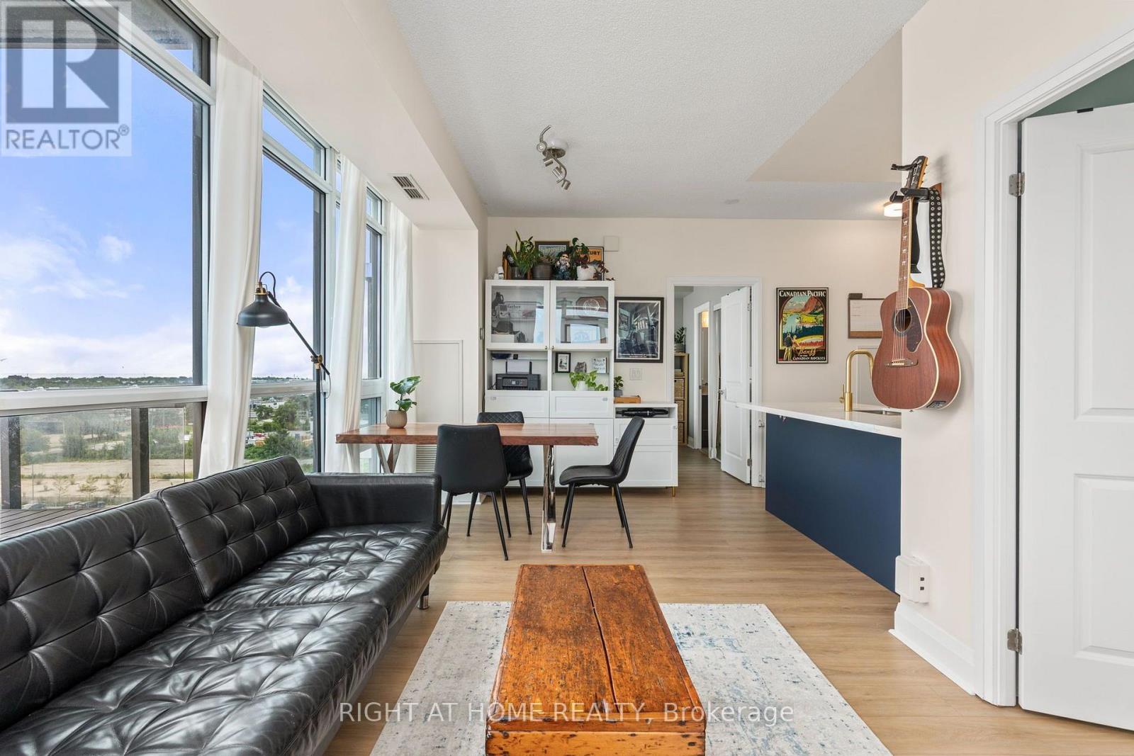 #815 1185 THE QUEENSWAY - Image 8