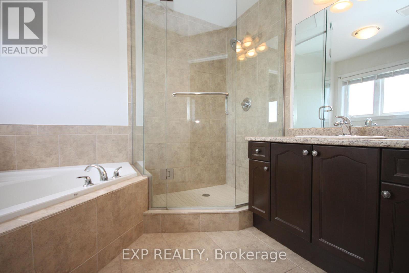 22 GERANIUM AVENUE N - 13