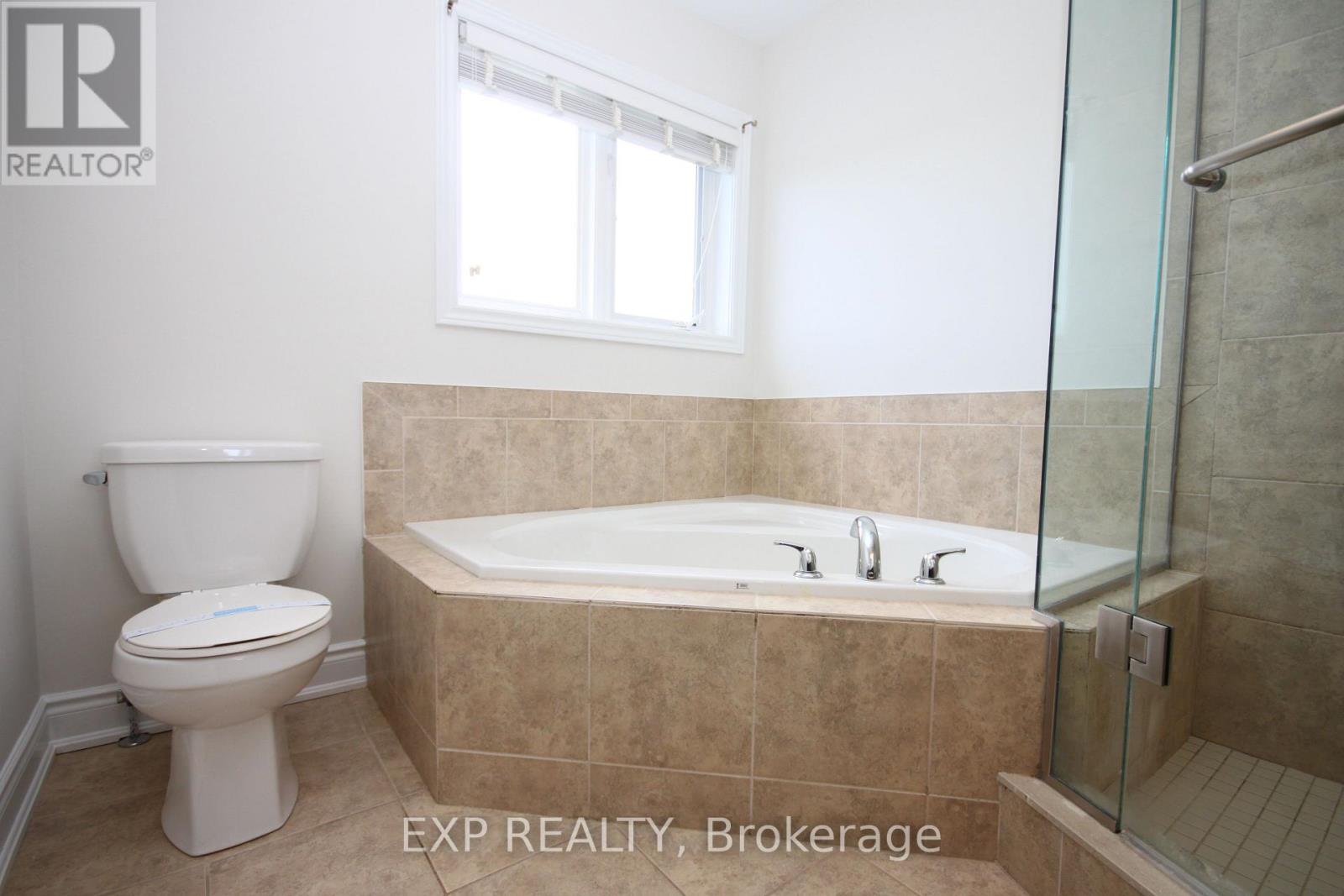 22 GERANIUM AVENUE N - 14