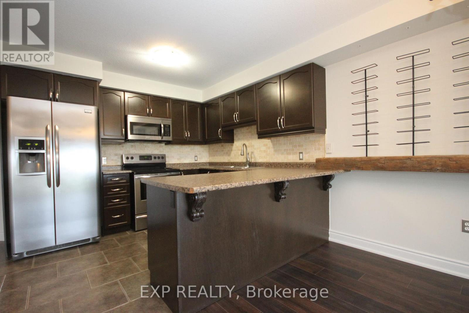 22 GERANIUM AVENUE N - 7