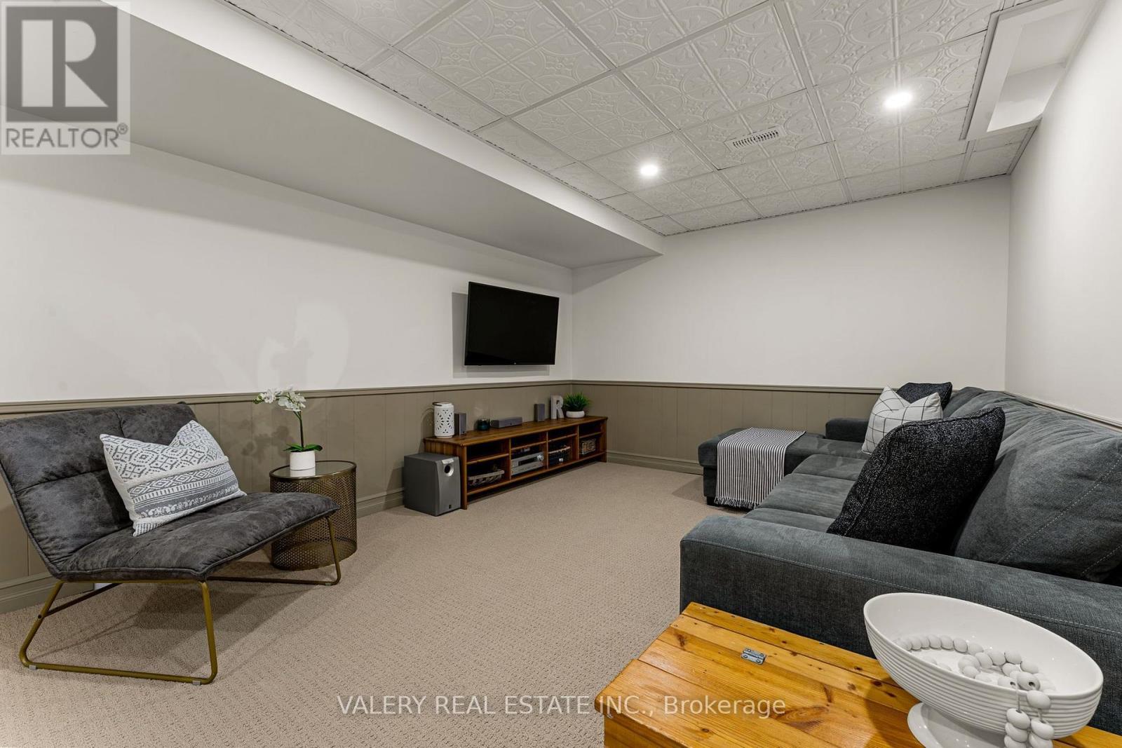 46 BLACKWELL DRIVE - 16
