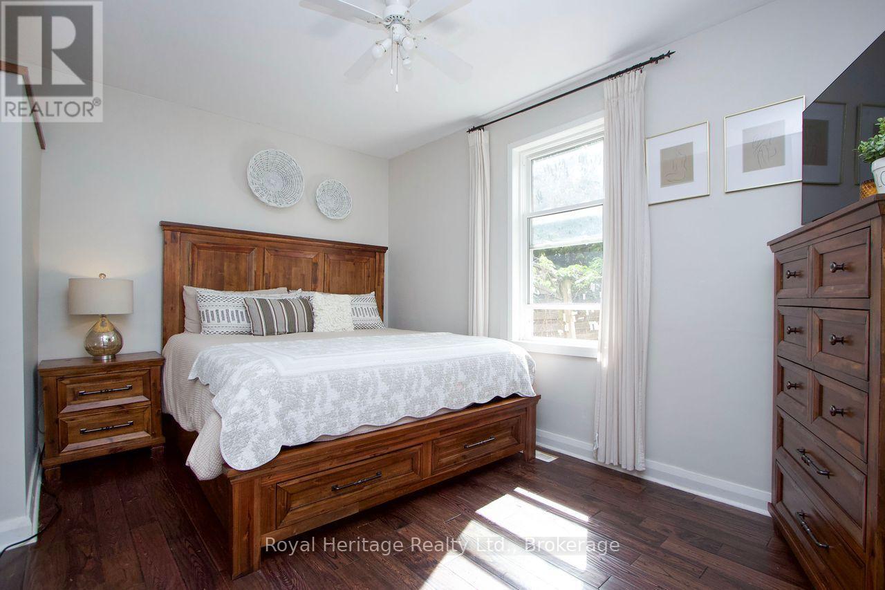 49 KING STREET - 22