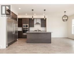 4pc Bathroom - 889 Atlantic Cove W, Lethbridge, AB T1J5M4 Photo 12