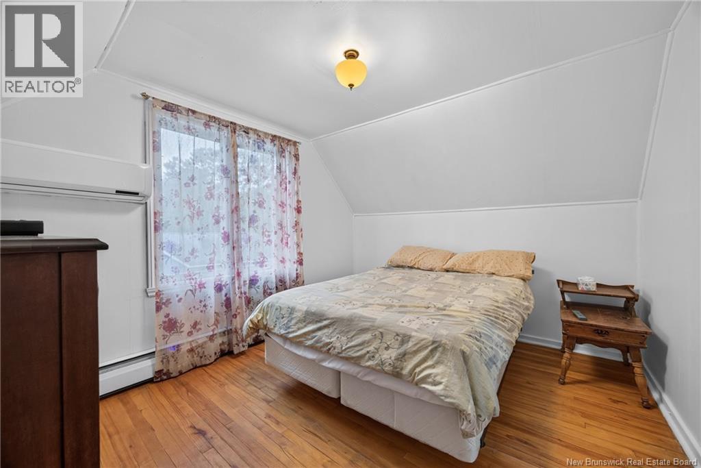 251 Carney Street - 14
