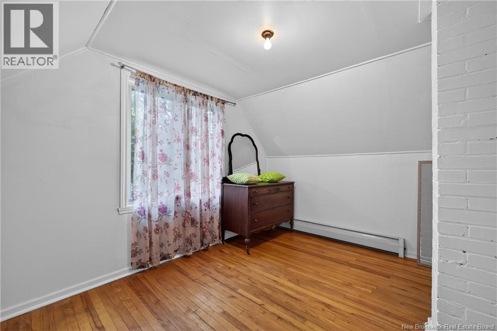 251 Carney Street - Image 18