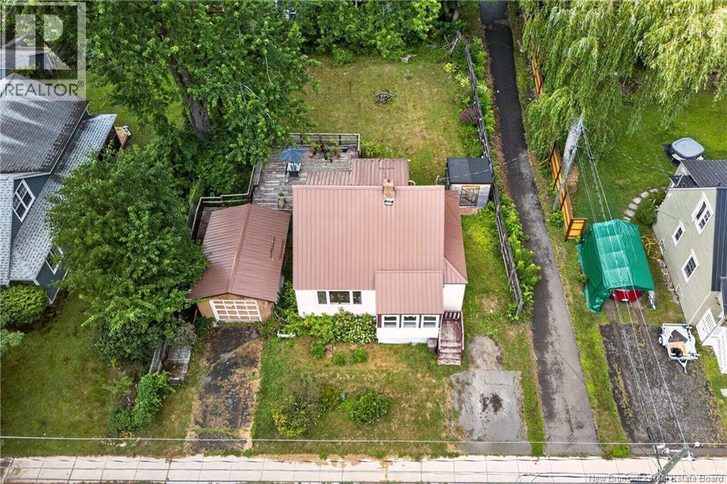 251 Carney Street - 30