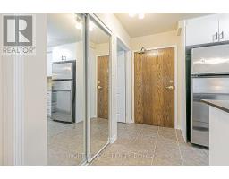 305 - 8 Maison Parc Court, Vaughan, ON L4J9K5 Photo 8