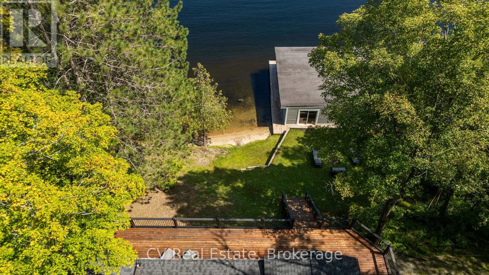 1017 WHITE PINE ROAD - Image 34