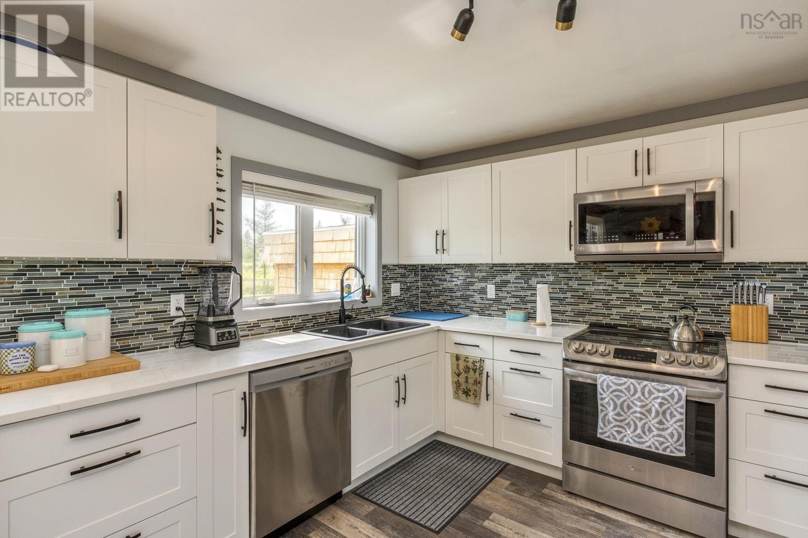 Property 31 of 49 of 1905 Mount Hanley Road