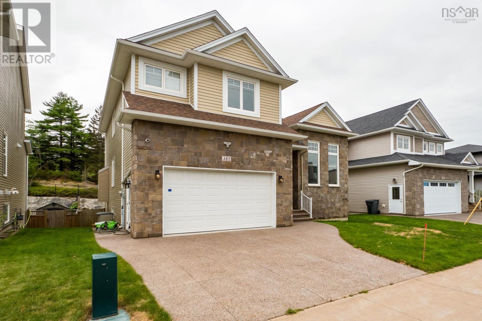 Property 38 of 39 of 382 Starboard Drive
