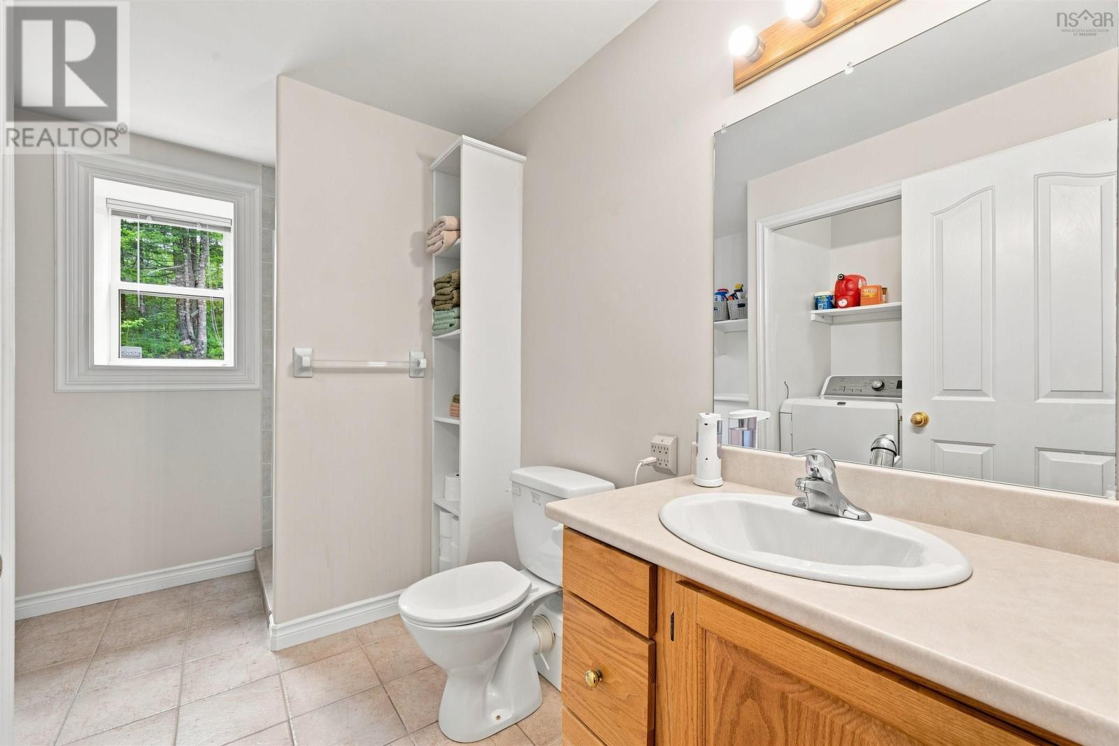 Property 31 of 49 of 73 Penny Lane