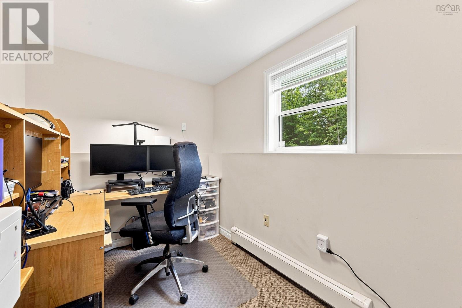 Property 36 of 49 of 73 Penny Lane