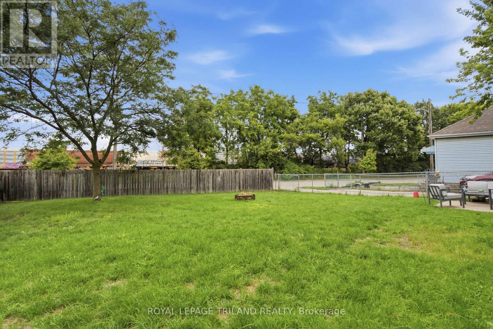 132 OAK STREET - 25