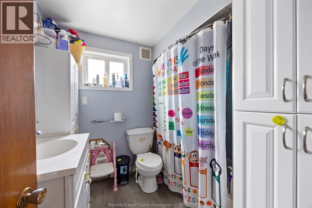 1361 ALBERT - Image 24
